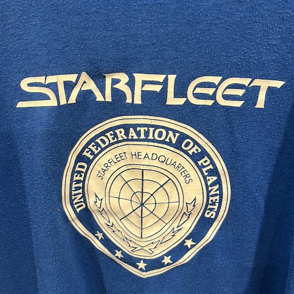 Star Trek T-shirt - Picture 2 of 3